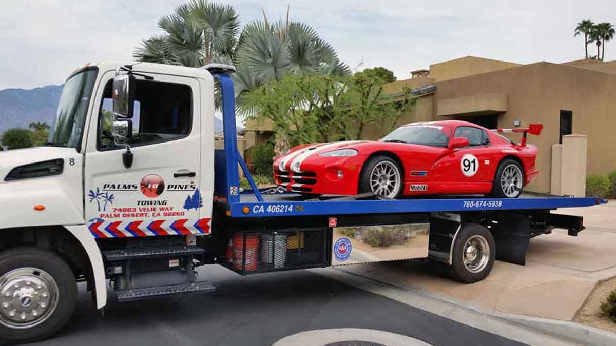 Towing Palm Desert CA - Palms To Pines Towing - 24hr Towing Palm Desert
